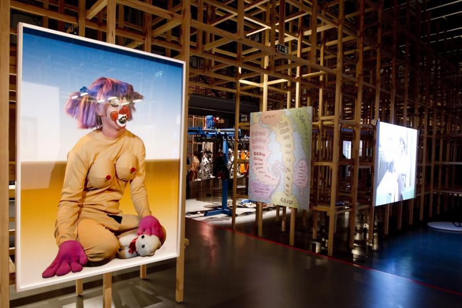 Riso: Uma Exposição a Sério